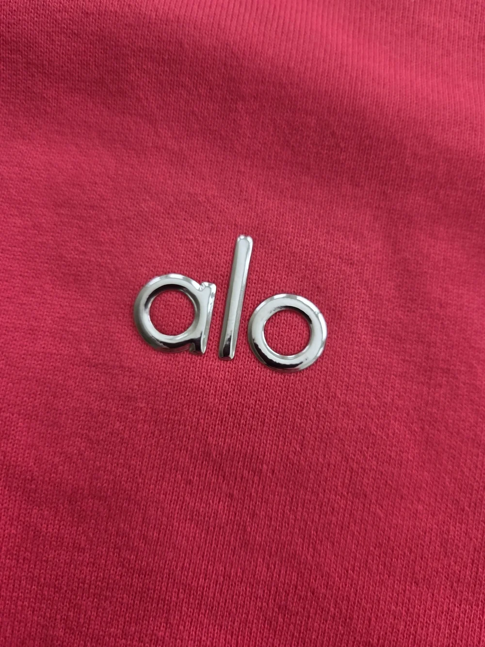 Alo Yoga NWOT Cropped Accolade Crewneck Candy Red sz SMALL